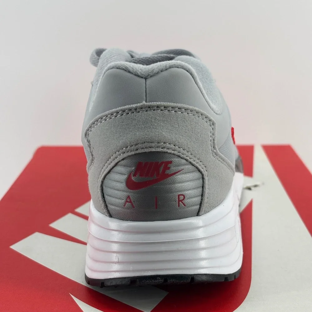 Nike Air Max Solo Sneakers Mens 9 Womens 10.5 Wolf Grey DX3666-004 New Running